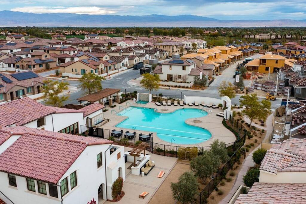 Near Coachella And Stagecoach Palm Springs , Pga Resort Villa ,Golf, Community Pool, Gym La Quinta Exterior photo